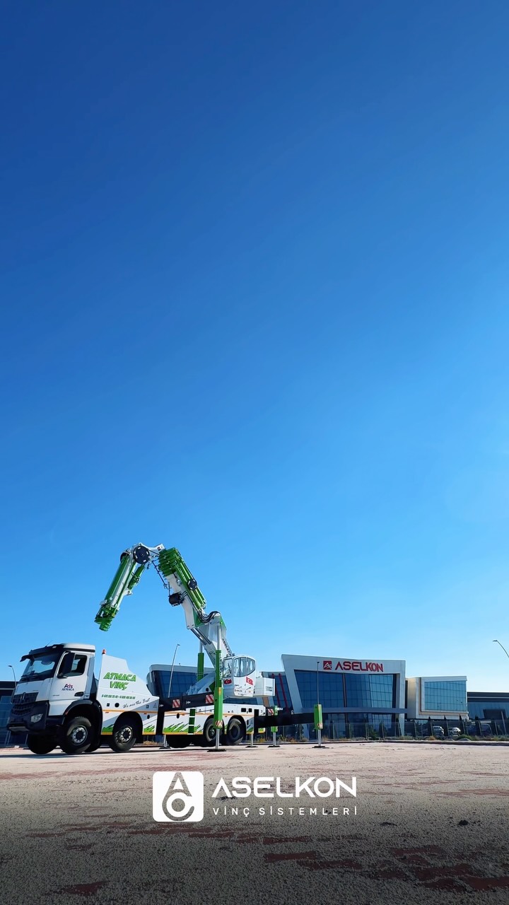 Göğün zirvesinde gücün zarif dansı… ✈️💪🔥😎
.
.
.
#crane #vinç #cranes #güç #aselkoncrane